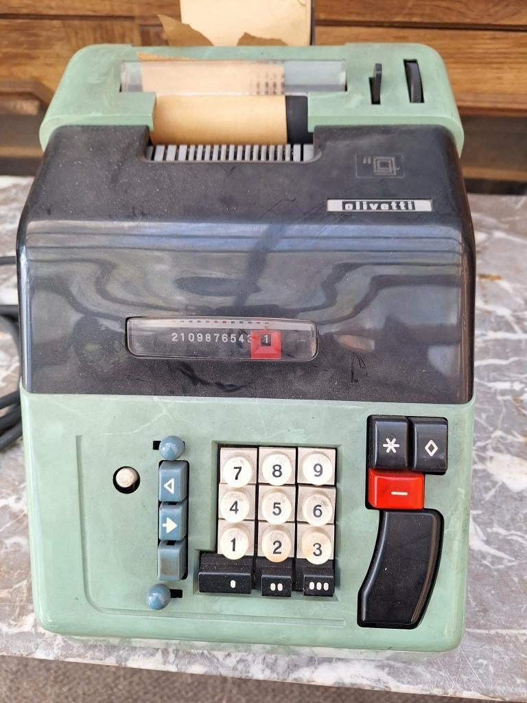 Vintage Olivetti rekenmachine, Antiek en Kunst, Antiek | Kantoor en Zakelijk, Ophalen of Verzenden
