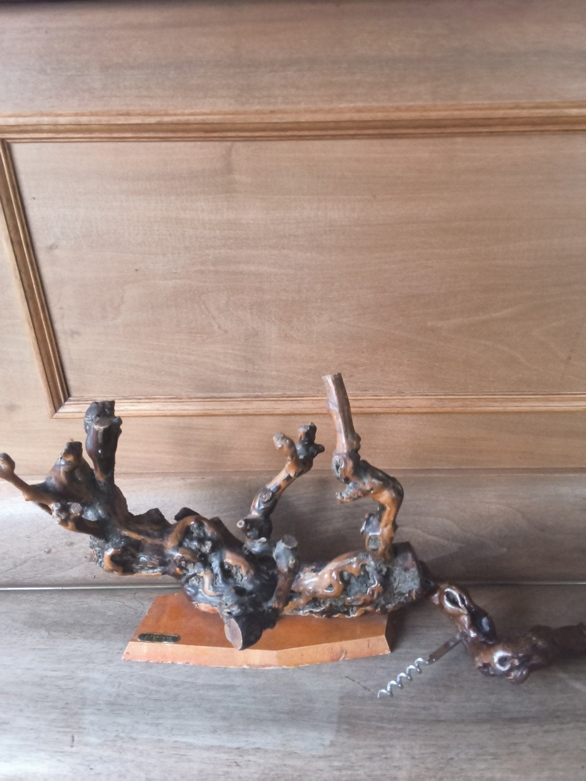 1 porte bouteille de vin  et 1 tire bouchon en cep de vigne, Ophalen of Verzenden