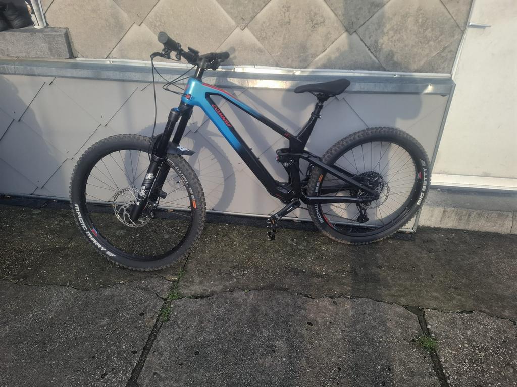 Conway WME 4.7 2024 – VTT Enduro Carbone – État NEUF, Fietsen en Brommers, Fietsen | Heren | Sportfietsen en Toerfietsen, Zo goed als nieuw