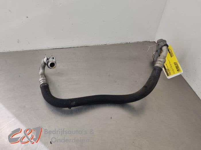 Tuyau clim d'un Nissan NV300, -, 3 mois de garantie, Utilisé, -