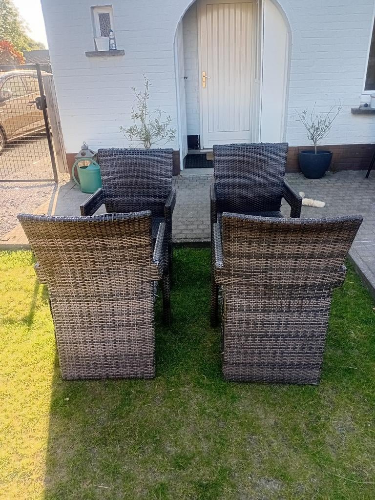 Tuinstoelen, Ophalen