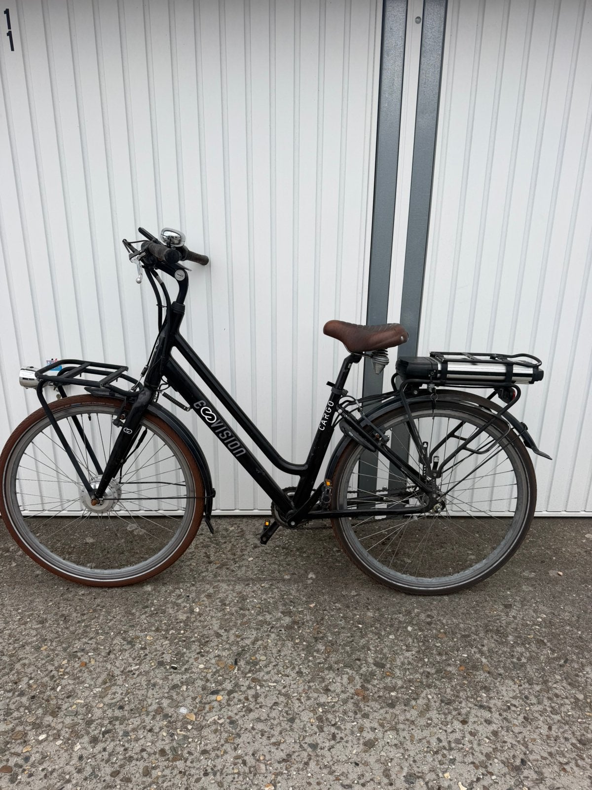 VÉLO ÉLECTRIQUE EVOOSION AVEC MOTEUR AVANT, Enlèvement, Comme neuf