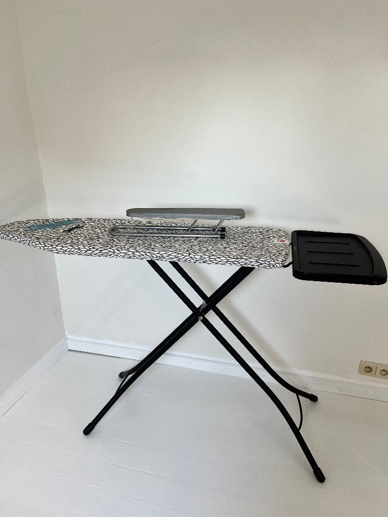 Strijkplank Brabantia + Mouwplank, Ophalen, Zo goed als nieuw, Draadloos strijkijzer