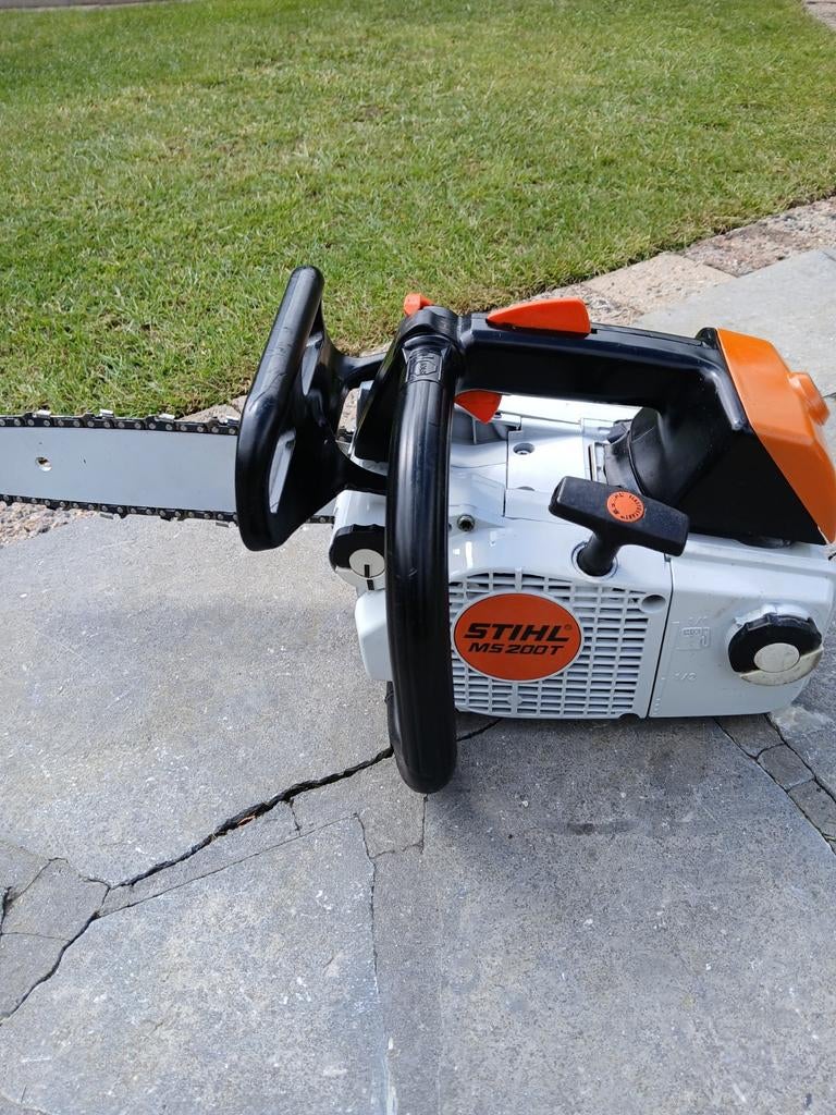 Outils de jardinage Stihl, Enlèvement, Comme neuf