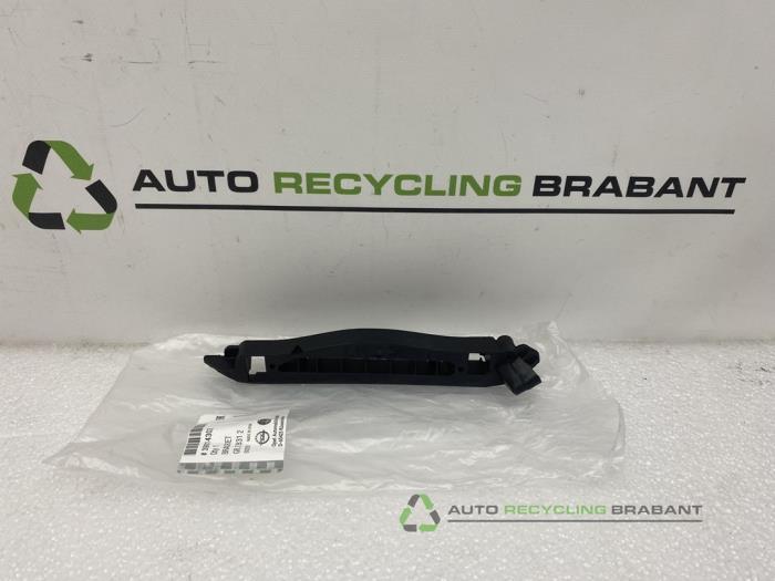 Support pare-chocs avant gauche d'un Opel Corsa, -, 3 mois de garantie, Utilisé, -