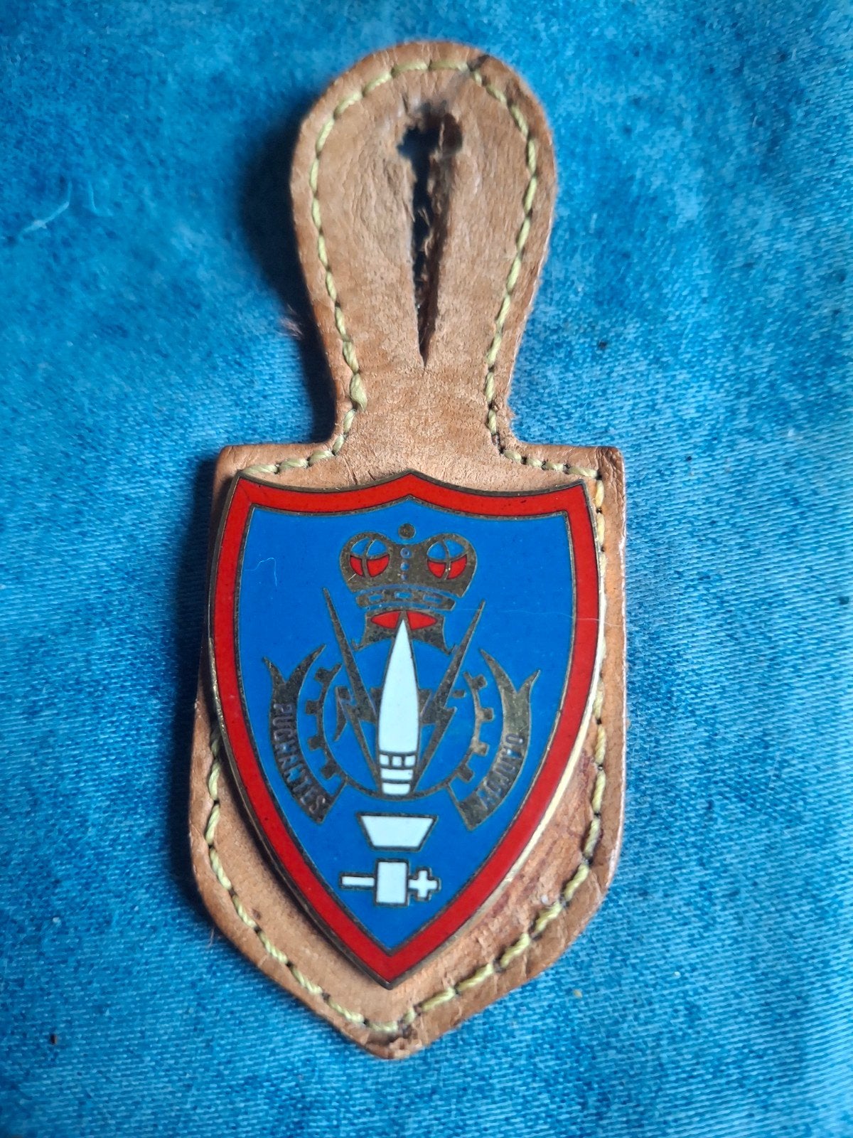 Cintre de poitrine, Envoi
