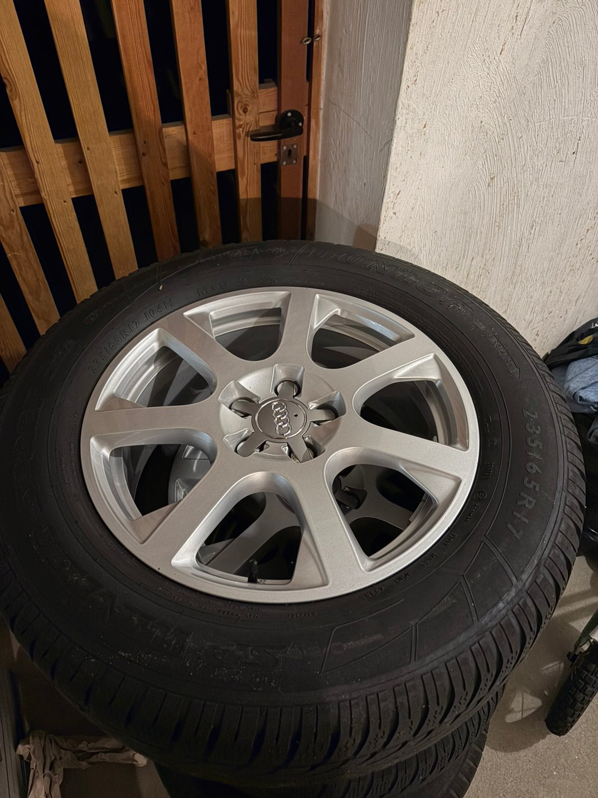 Jantes Alu Audi, Enlèvement, Pneus hiver, Pneu(s)