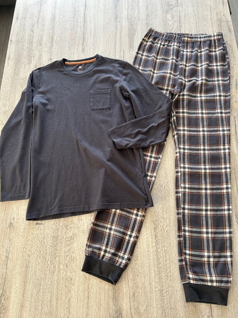 Pyjama HEMA maat 158 - 164, Kinderen en Baby's, Kinderkleding | Maat 158, Nacht- of Onderkleding, Gebruikt, Ophalen of Verzenden