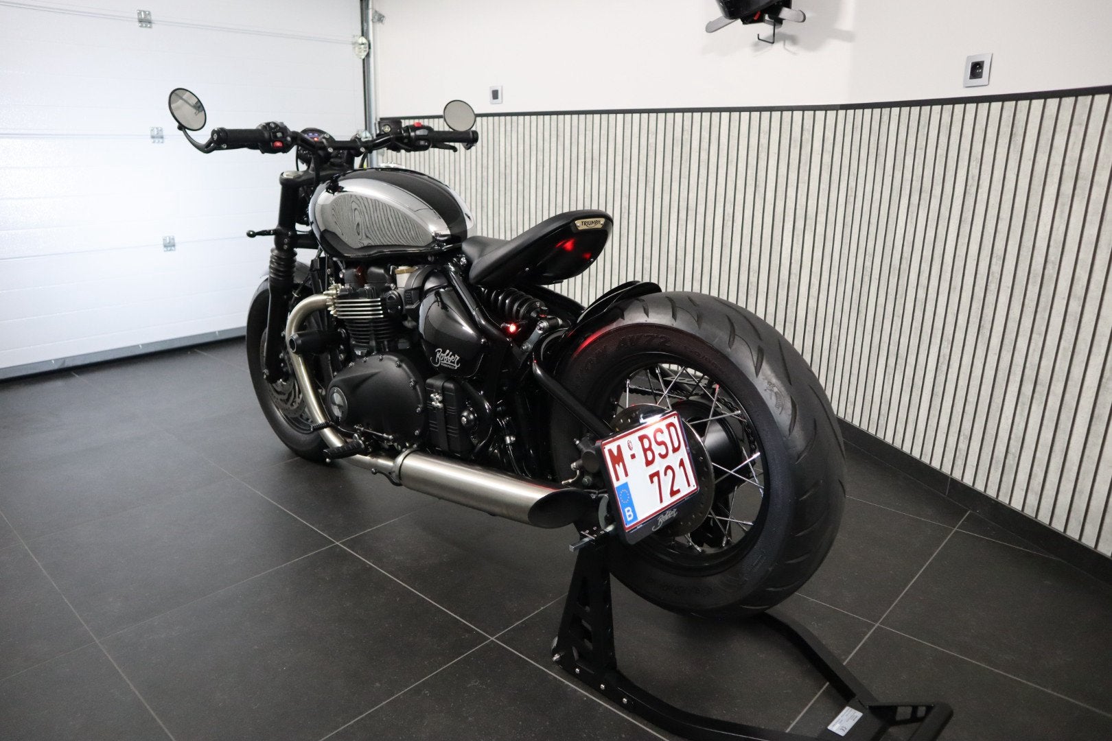 Triumph Bonneville Bobber Chrome Edition 2023 – Custom, Permis Moto A, Plus de 35 kW, Chopper, Poignées chauffantes