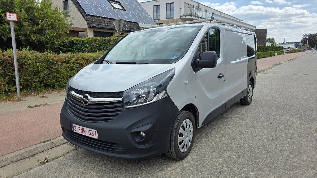 Opel Vivaro Cargo Léger, Argent ou Gris, 174 g/km, Euro 6, Boîte manuelle