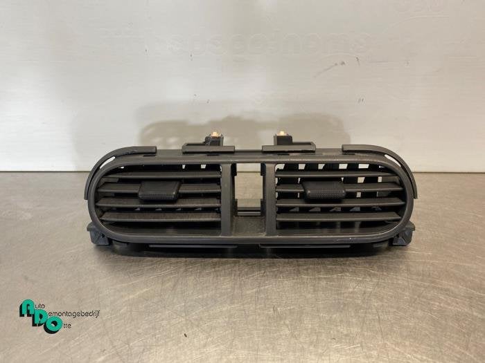 Grille aération tableau de bord d'un Opel Agila (Agila 08-), -, Opel, 3 mois de garantie, Utilisé