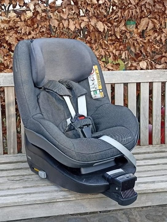 Maxi Cosi 2 Way Pearl autostoel + 2 Way Fix basis, Ophalen, 0 t/m 18 kg, Afneembare rugleuning, Zo goed als nieuw