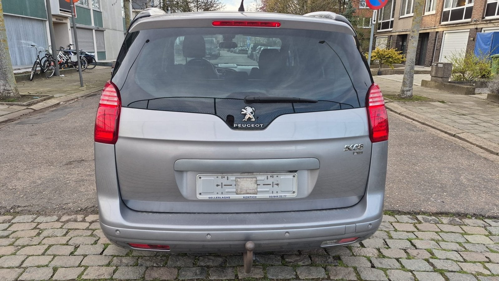 Peugeot 5008 1.6Benzine – 03/2014– 216.909 km – Automaat, Auto's, Peugeot, Automaat, Euro 5, Stof, Zwart