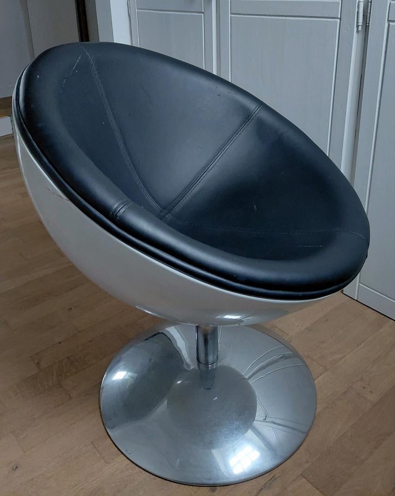 Egg chair / design stoel, Huis en Inrichting, Stoelen, Ophalen, Kunststof, Gebruikt, Zwart