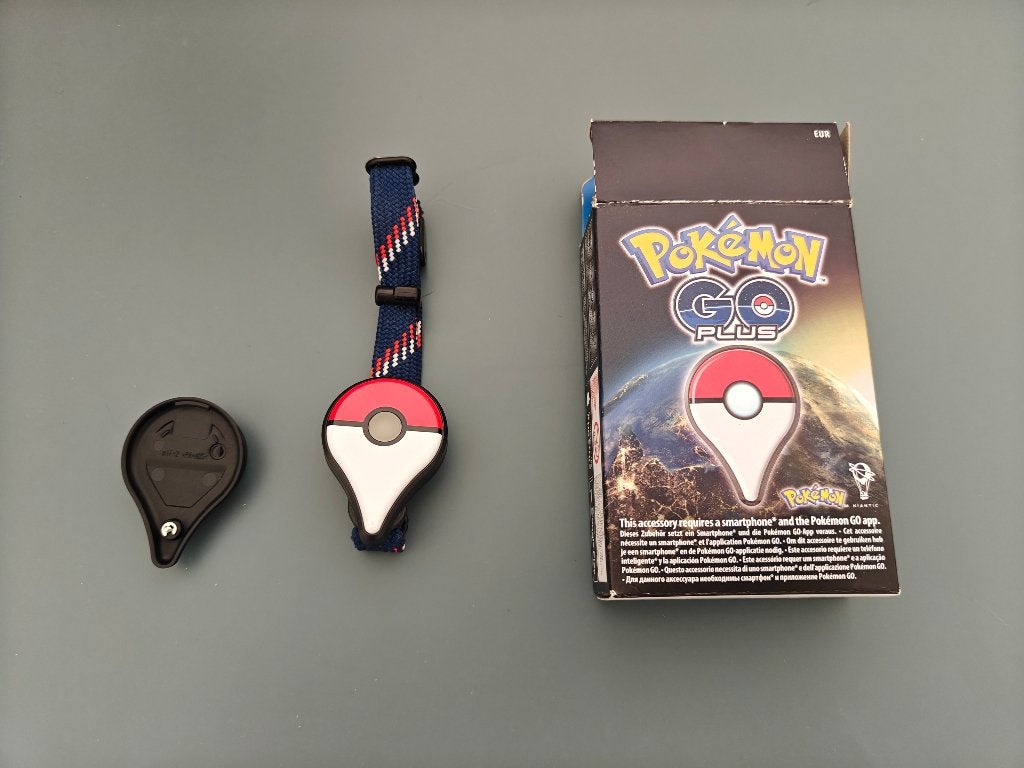 Pokemon Go Plus (2016), Ophalen of Verzenden, Zo goed als nieuw