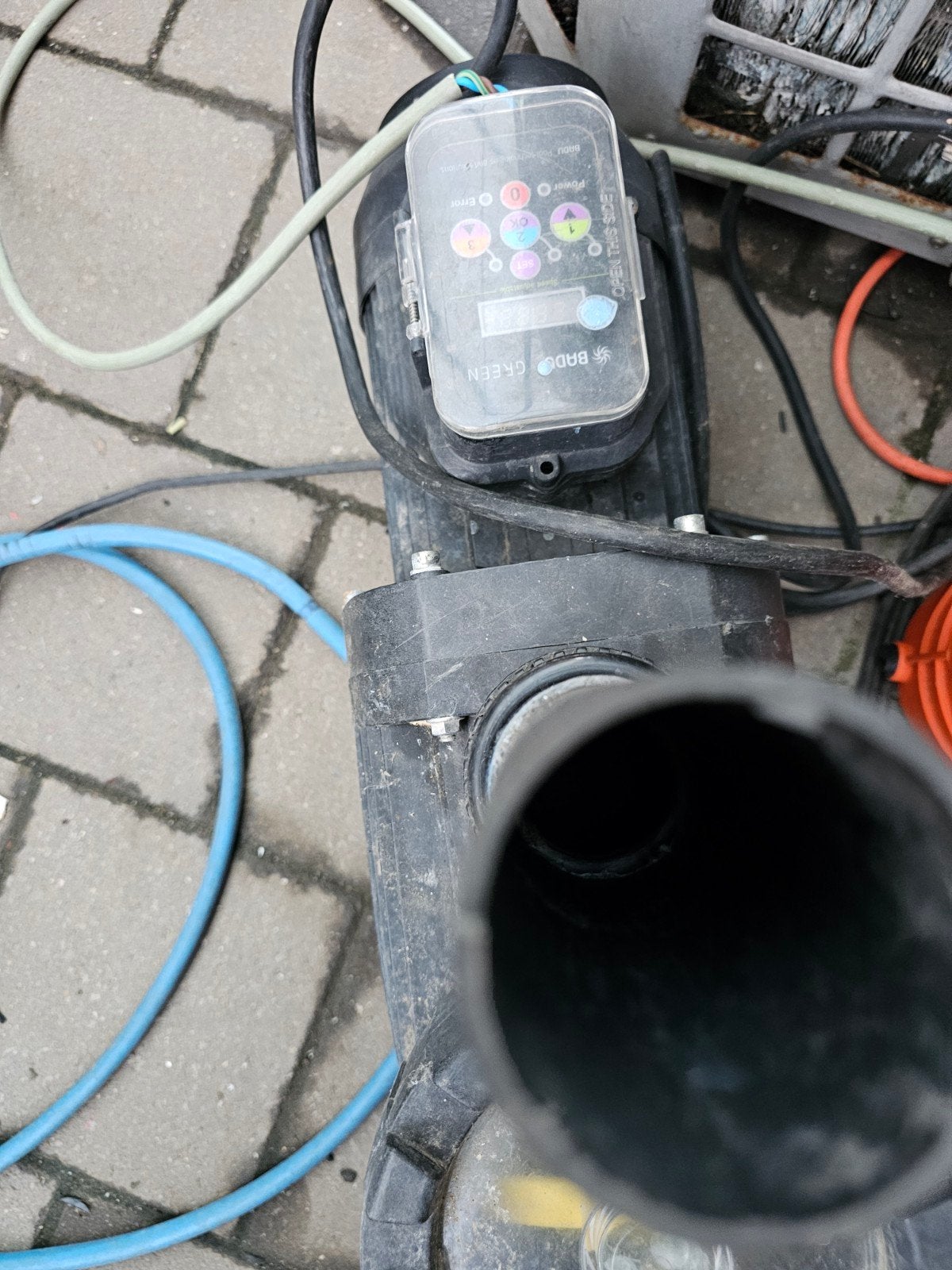 Zwembadpomp met frequentie regelaar, Ophalen, Zwembadpomp