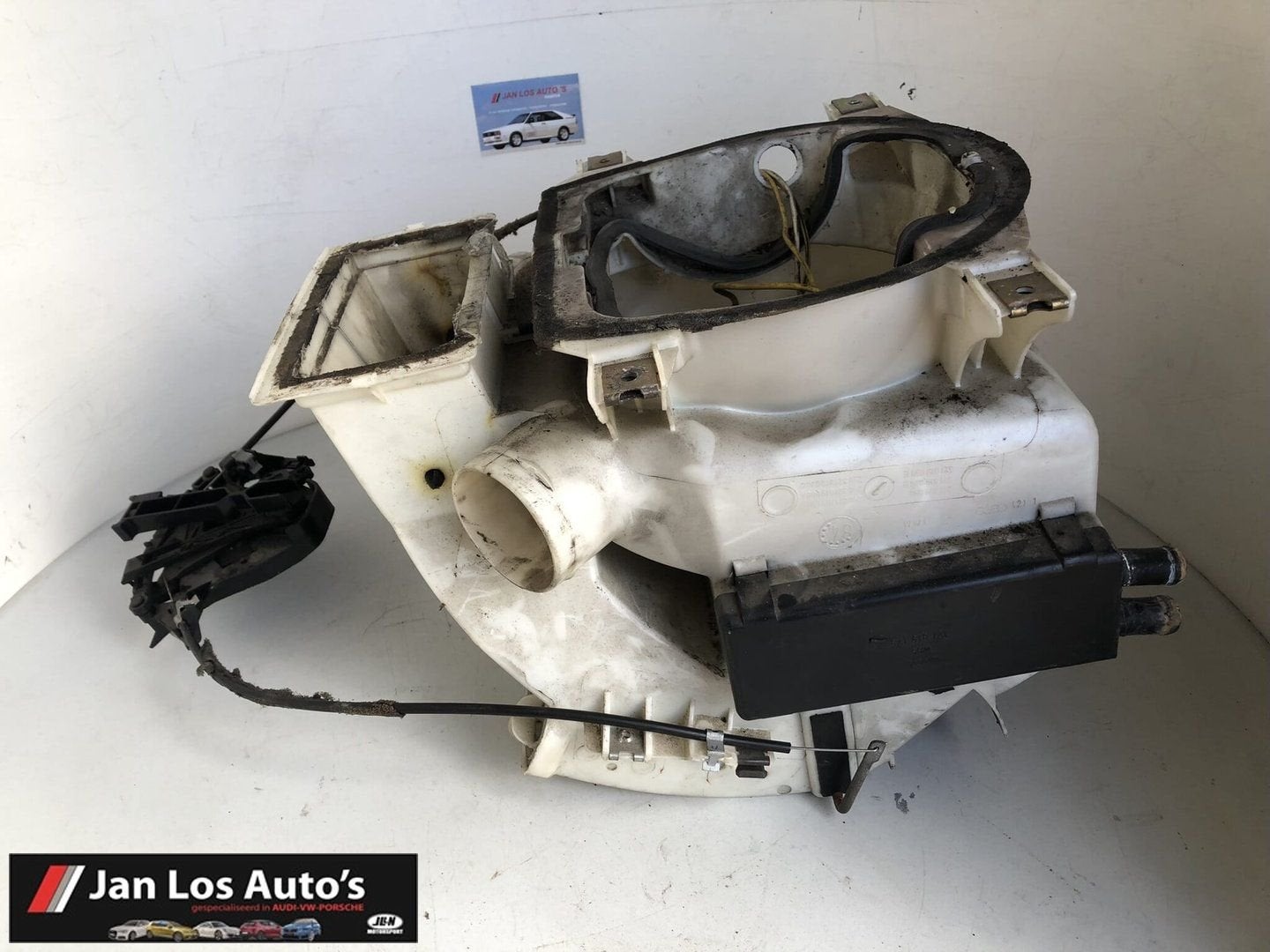 Kachelhuis Audi Coupe / 80 B2 811819096, -, Audi, Utilisé, -