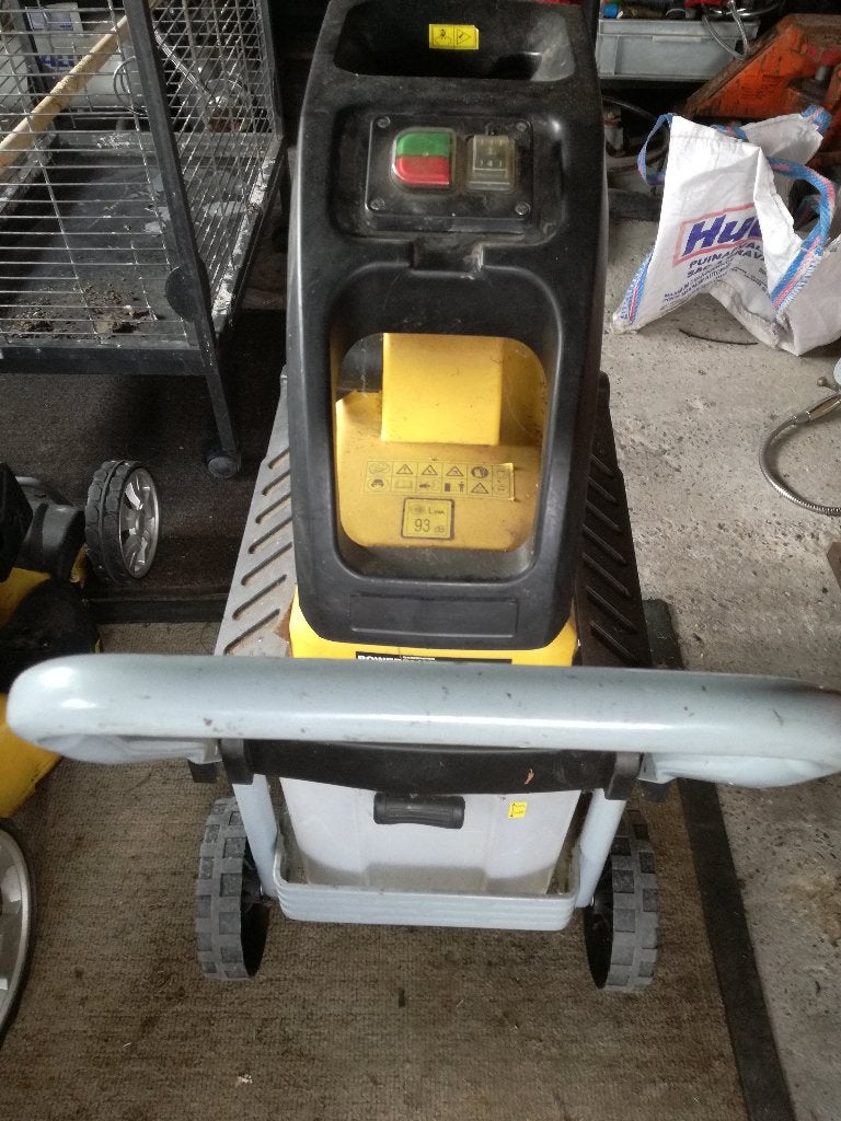 Hakselaar Power Plus 2500W, Ophalen
