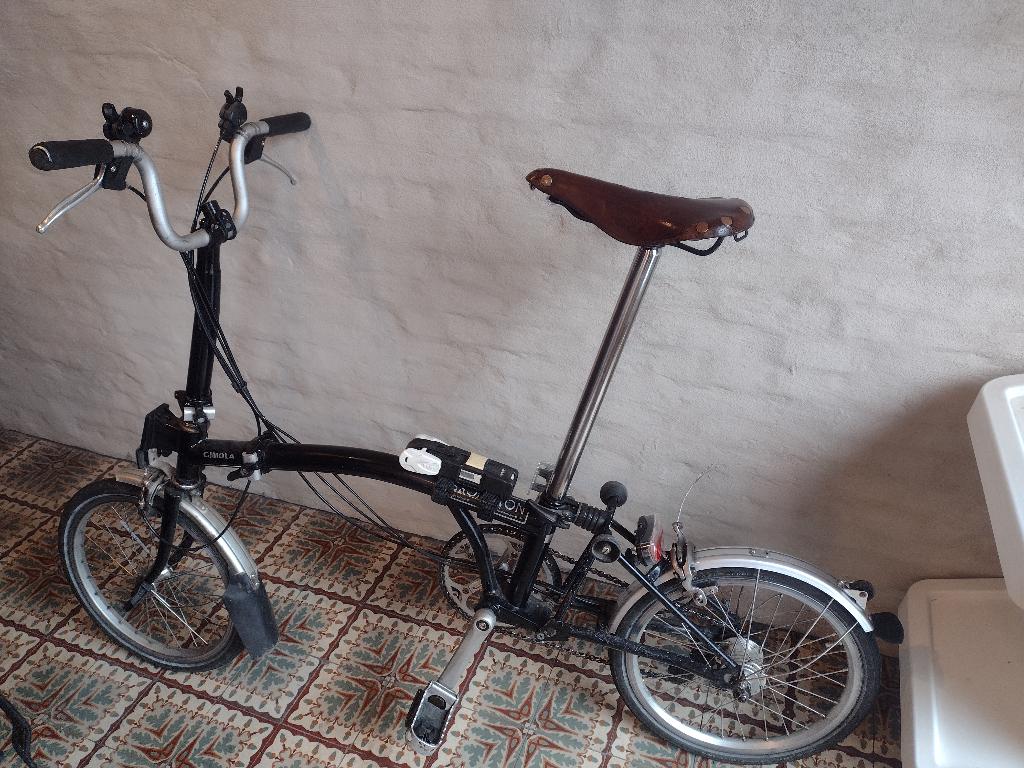 Zwarte Brompton plooifiets, Fietsen en Brommers, Ophalen, Gebruikt, Brompton, Velgrem