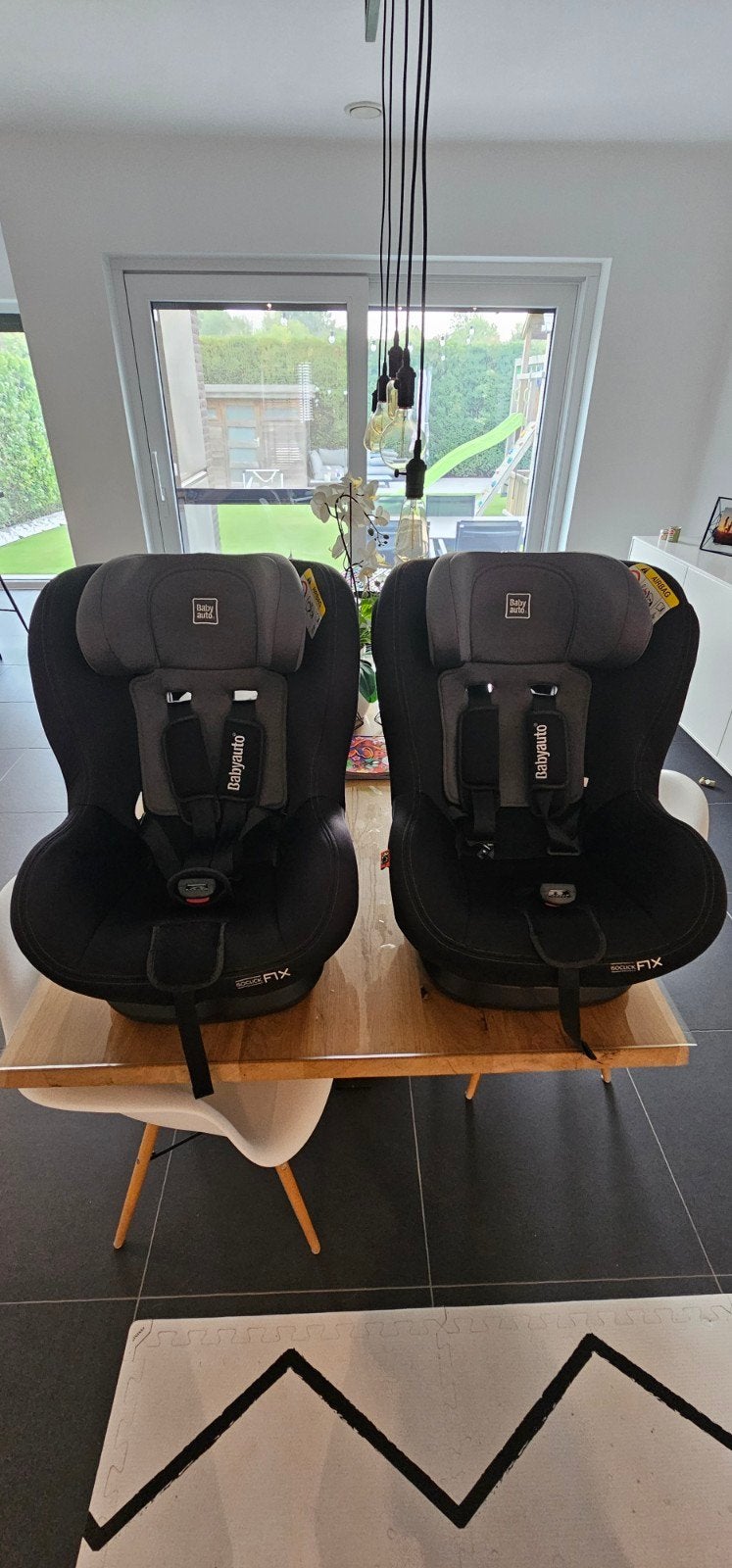 Baby autostoel Birofix (2 voor 50€), Gebruikt, 0 t/m 18 kg, Isofix, Slaapstand