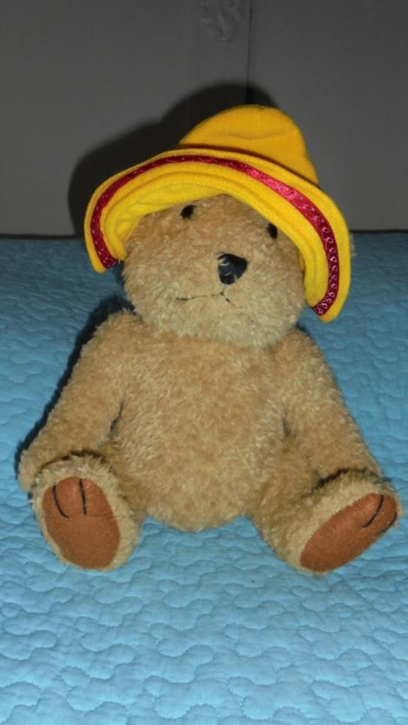 KNUFFEL BEER MET SOMBRERO ZO GOED ALS NIEUW EN GEWASSEN, Enlèvement ou Envoi, Comme neuf, Ours
