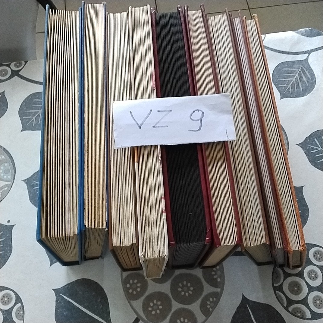 9 carnets avec timbres étrangers. RÉF VZ 9, Timbres & Monnaies, Enlèvement ou Envoi