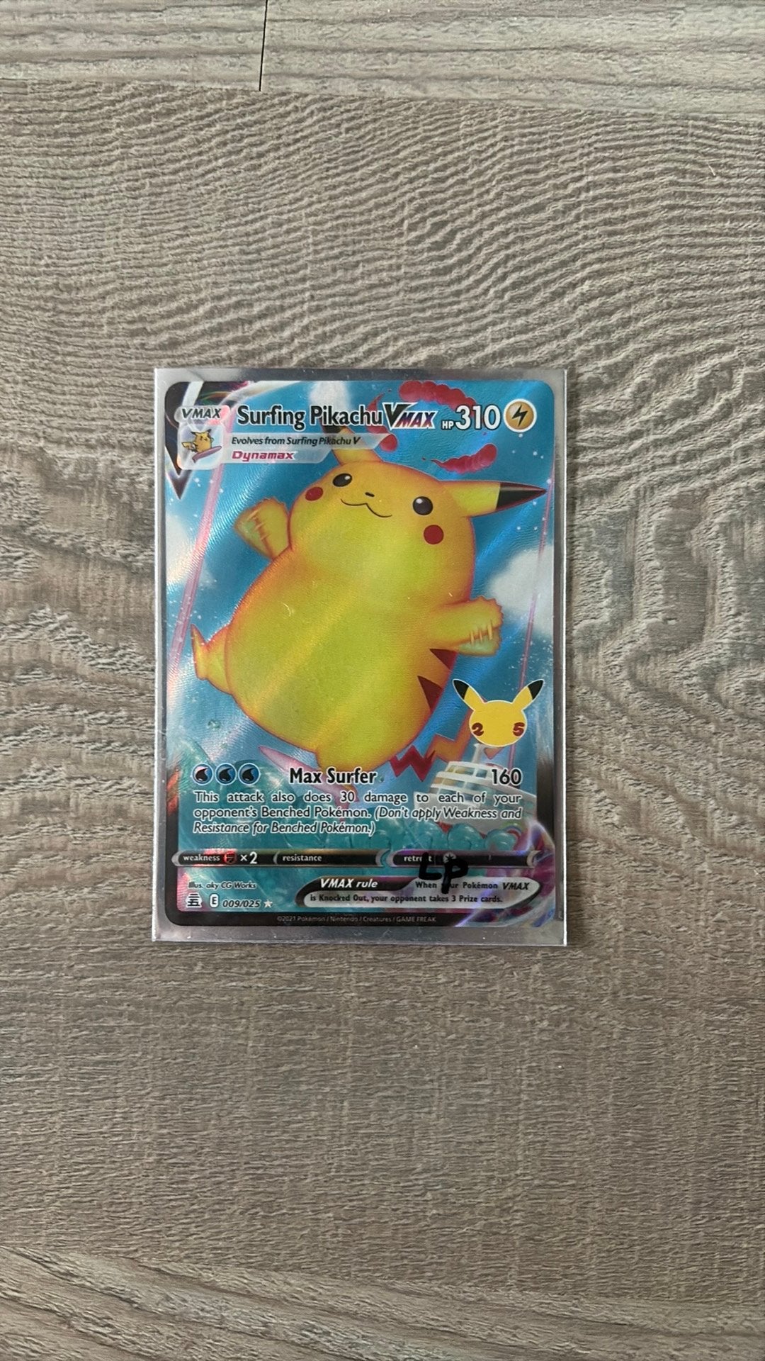 Surfing pikachu vmax, Ophalen, Nieuw, Losse kaart