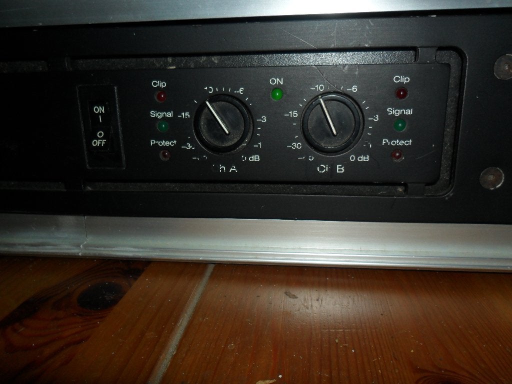 Crest Audio pa / studio versterker, Ophalen