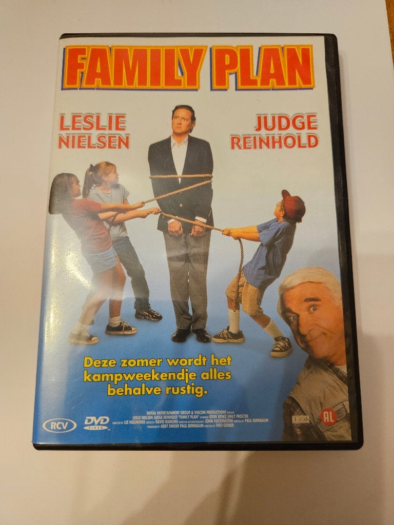 Family Plan DVD met Leslie Nielsen, CD & DVD, DVD | Comédie, Tous les âges, Enlèvement, Comme neuf, Autres genres