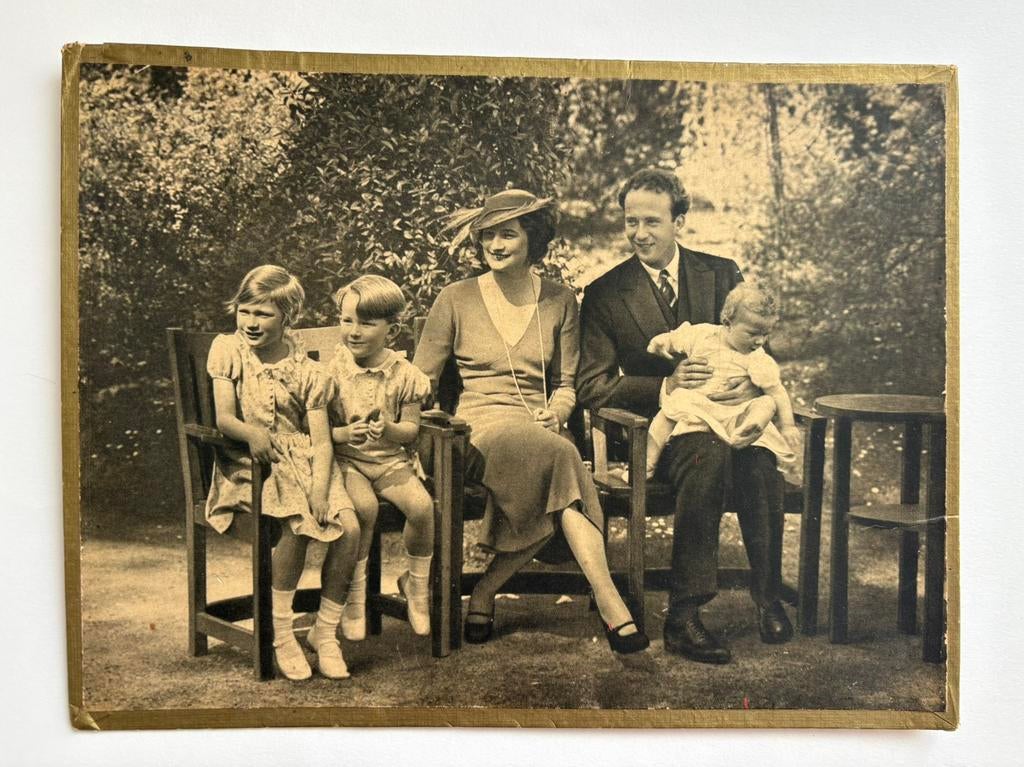 Koning Leopold III, koningin Astrid en hun drie kinderen, Verzamelen, Ophalen of Verzenden