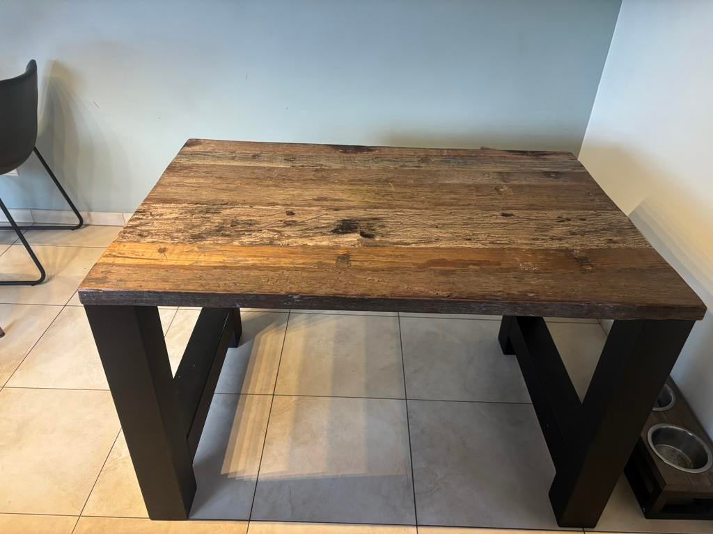 Robuuste tafel van oud stijgerhout, Huis en Inrichting, Tafels | Salontafels, Ophalen of Verzenden, Zo goed als nieuw