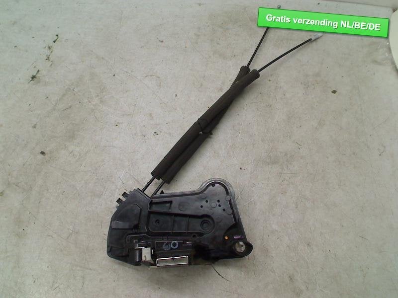 PORTIERSLOT LINKS VOOR Toyota C-HR (X1,X5) (6904002491), Gebruikt, Voor, Kundenbetreuung@toyota.de, Toyota