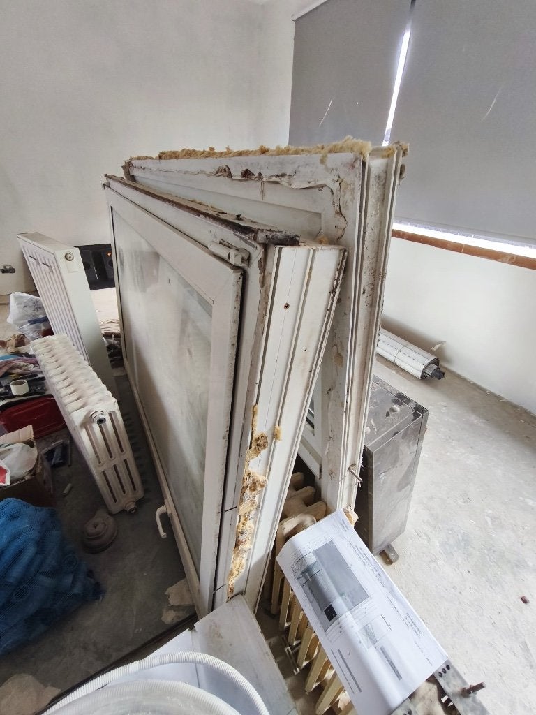 3 châssis en PVC déjà démontés – volets roulants offerts, Châssis de fenêtre, 75 à 150 cm, Synthétique, Enlèvement