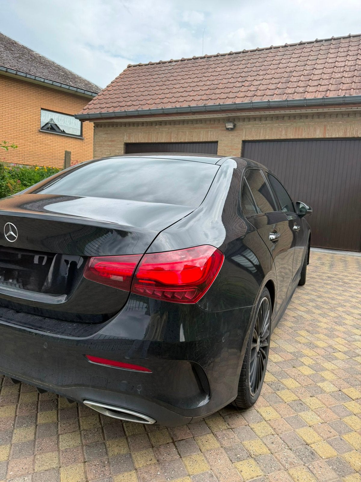 Vend mercedes classe 180 berline, 100 kW, Classe A, Achat, Carnet d'entretien
