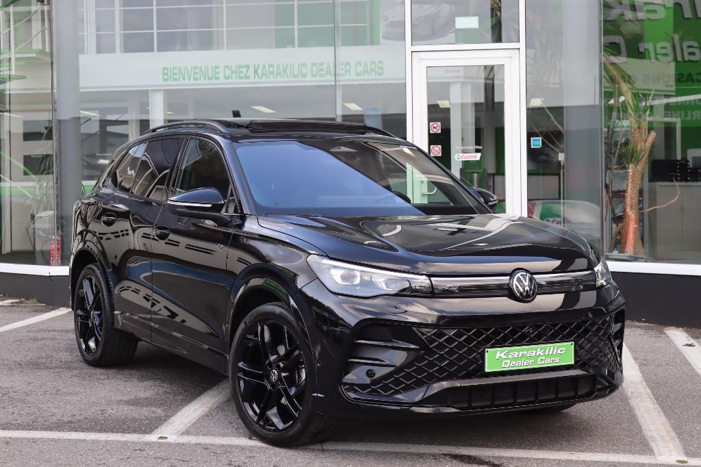 VW TIGUAN NEW 1.5ETSI 150CV MHEV R-LINE DSG PANO FULL OPTION, Auto's, Monovolume, 1498 cc, 4 cilinders, Leder