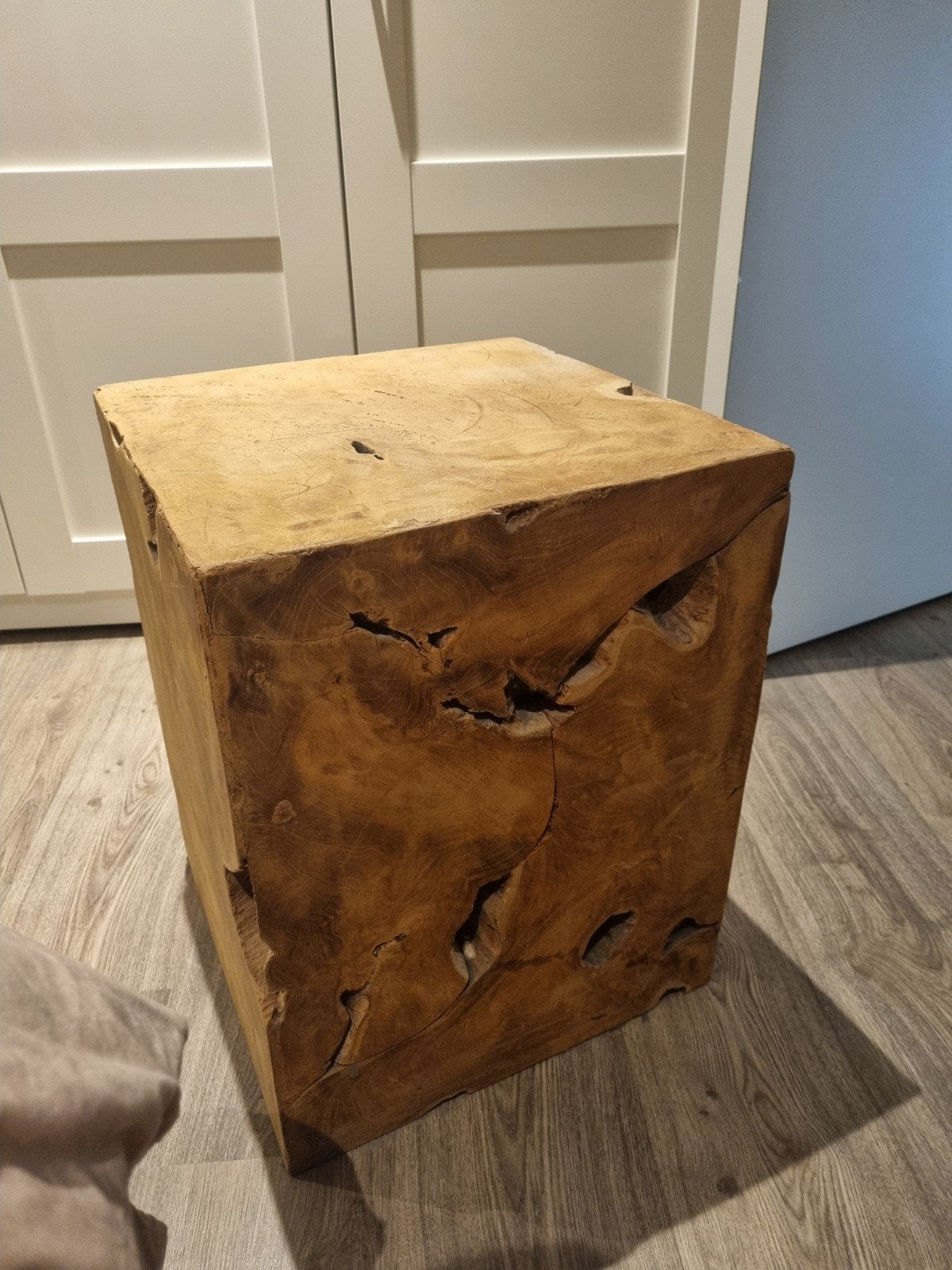 Set van 2 unieke houten bijzettafels / krukken (39x39x50 cm), Ophalen, 50 – 75, Minder dan 50 cm, Gebruikt
