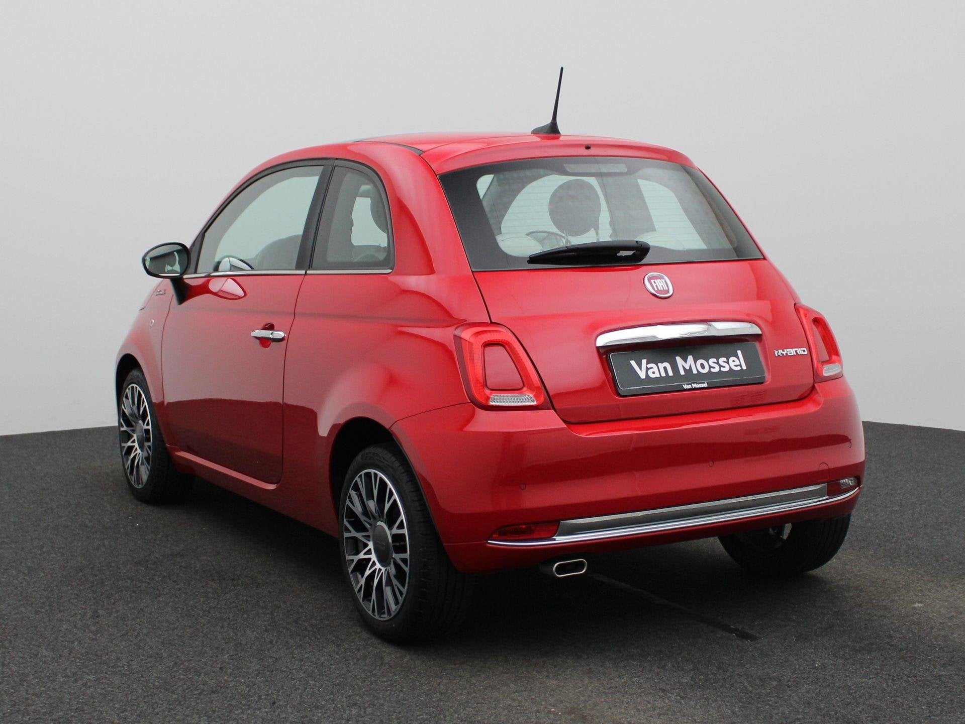 Fiat 500 1.0 Hybrid 70 Dolce Vita, Rouge, 980 kg, Entreprise, 69 ch