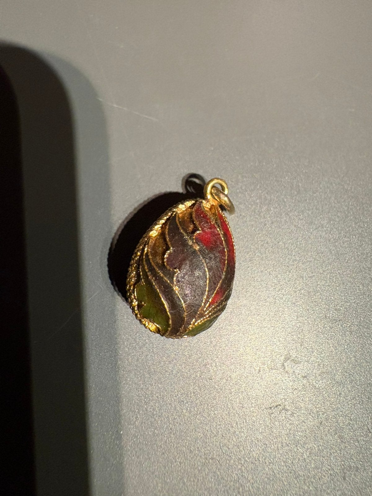 (H.1.1) Cloisonné emaille ei hanger met keurtekens 4,27 gram, Verzenden, Zo goed als nieuw, Rood
