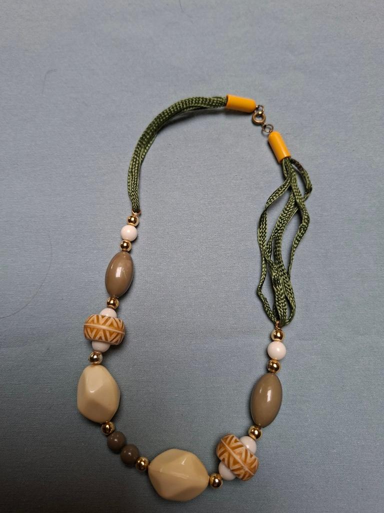 Damesketting, Handtassen en Accessoires, Kettingen, Ophalen of Verzenden, Gebruikt, Overige kleuren, Kunststof