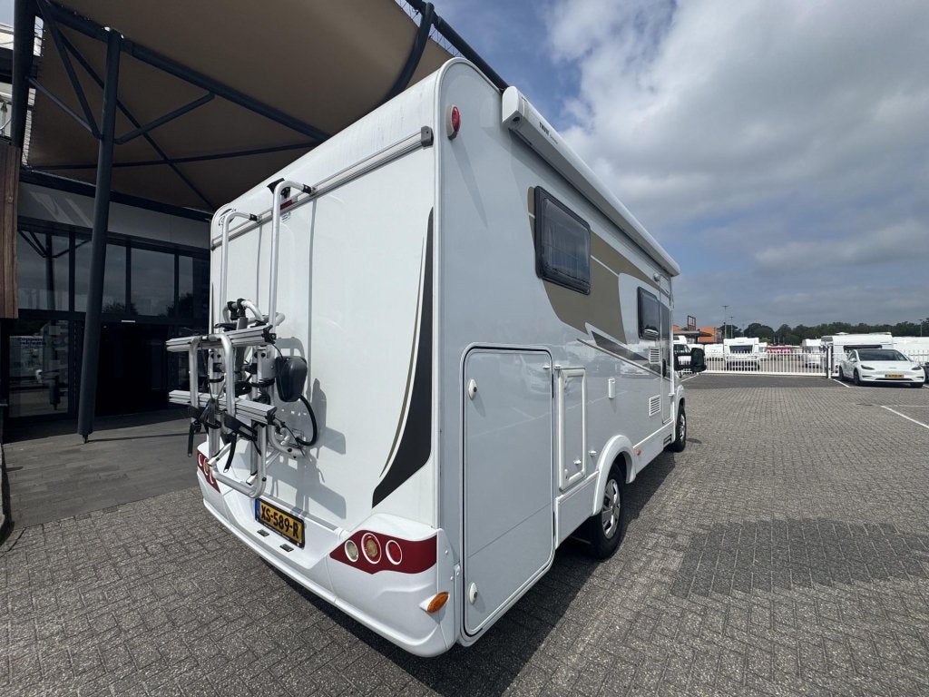 Carado T T337 ZEER NETJES !, Caravans en Kamperen, Boiler, Tot en met 2, 6 tot 7 meter, Verwarmde buitenspiegels
