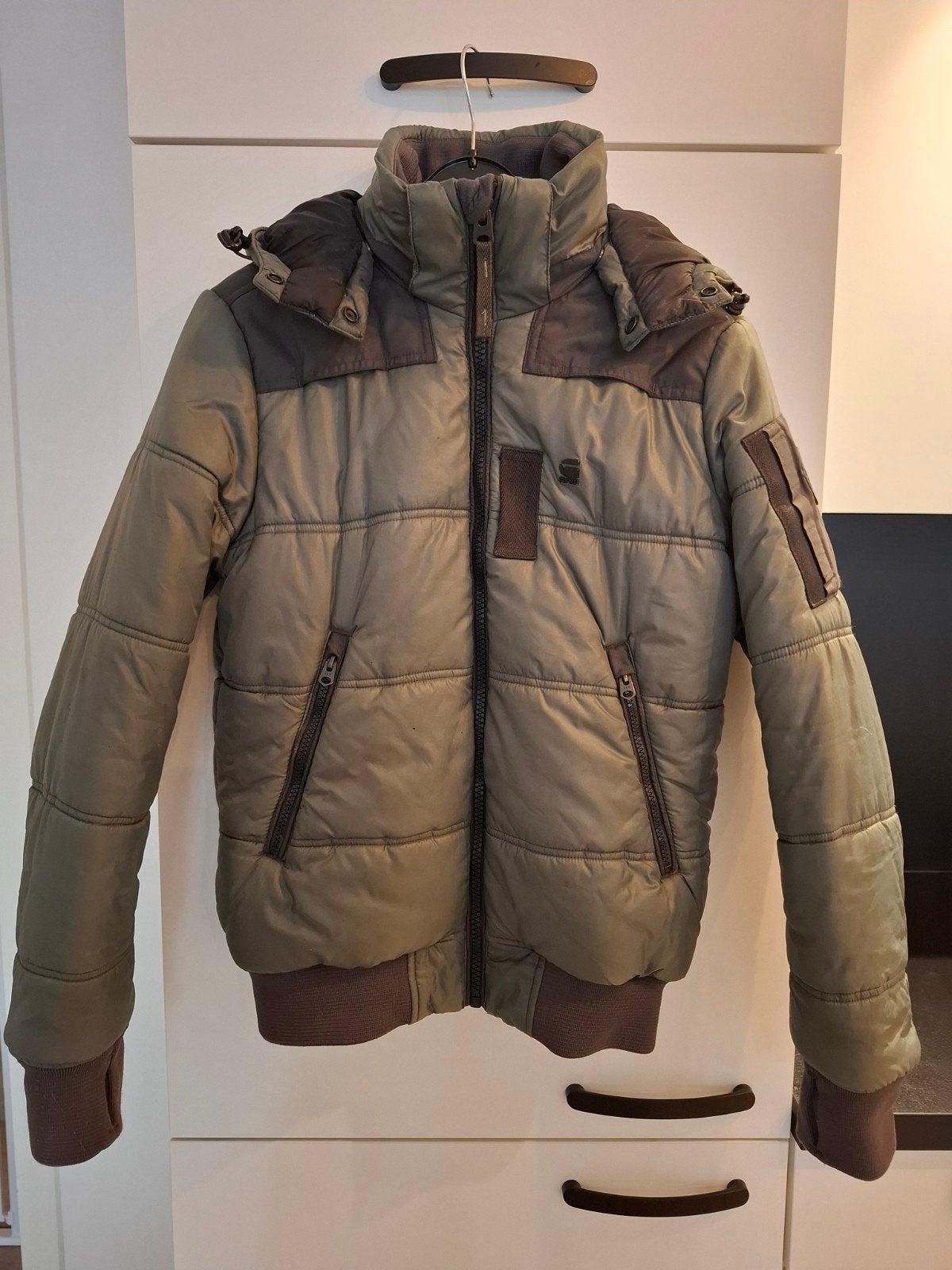 G-Star RAW Gewatteerde Winterjas met Capuchon - Kaki - S, Kleding | Heren, G Star RAW, Ophalen of Verzenden, Gedragen, Groen