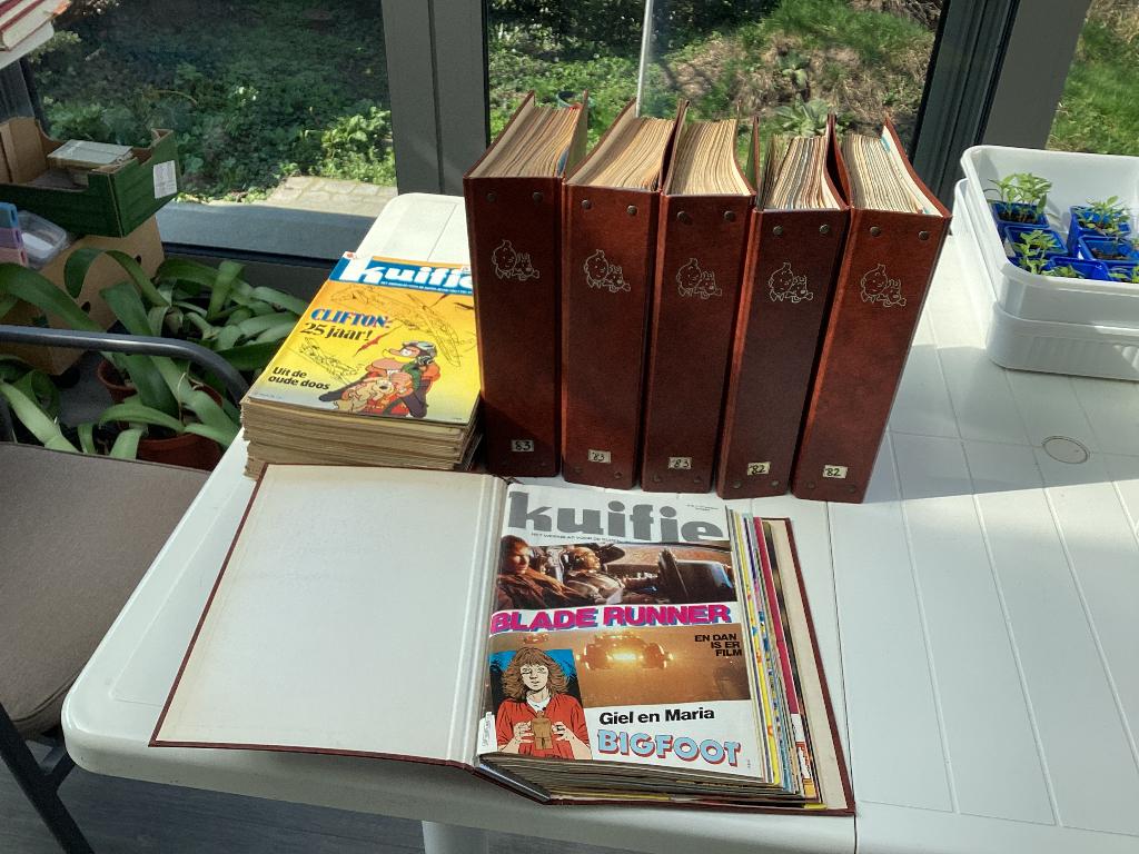 Kuifje weekblad van 1982 tot en met 1985 volledige jaren, Ophalen, Tijdschrift