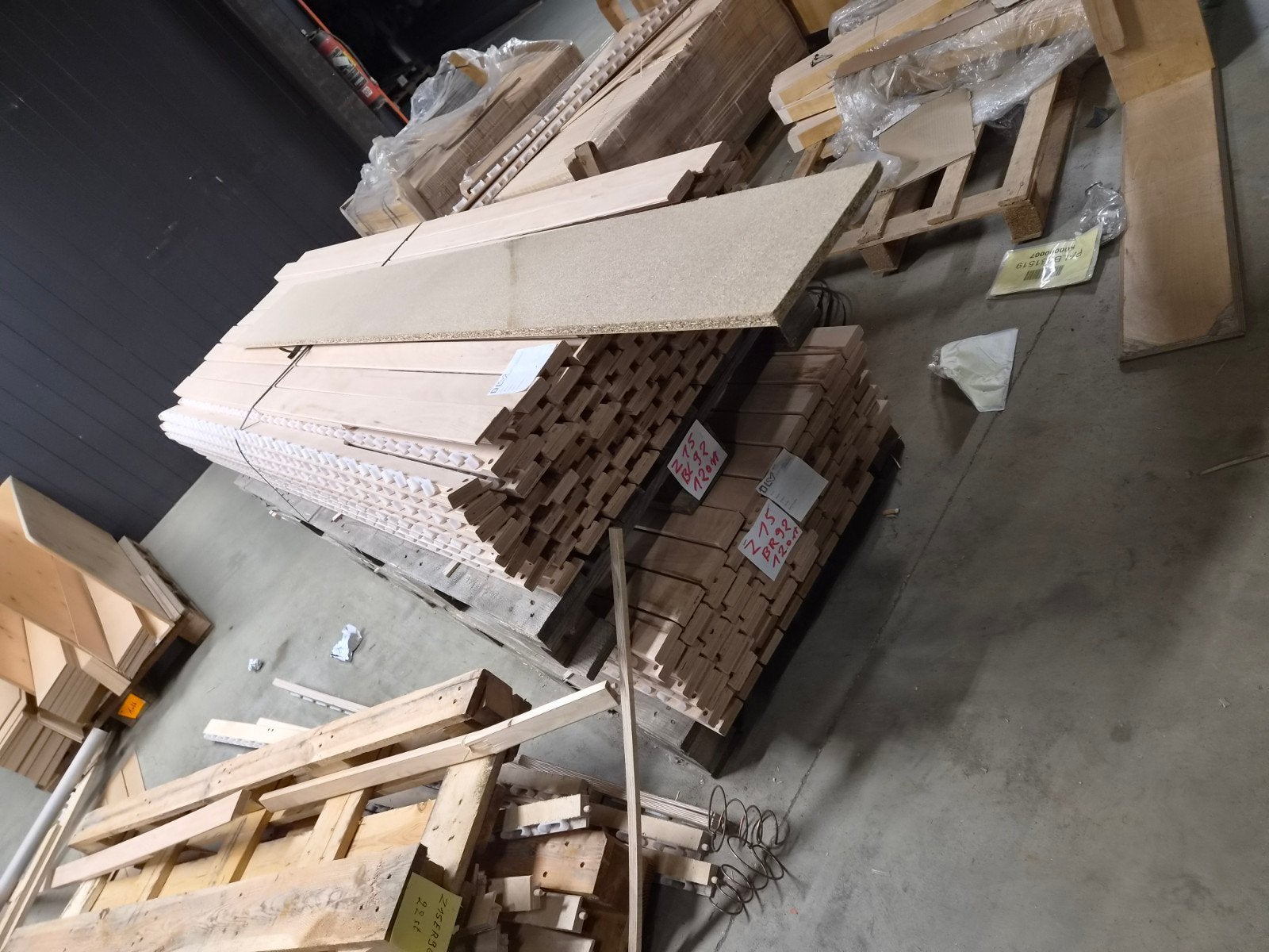 lattenbodems 2 pallets, Ophalen