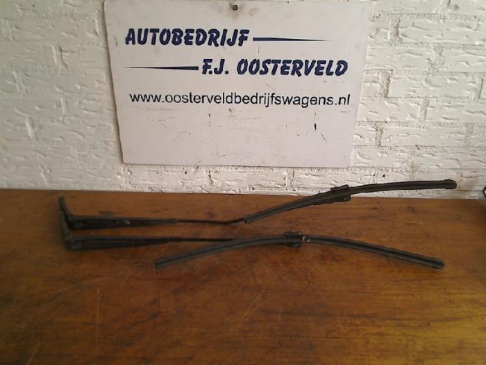 Bras essuie-glace avant d'un Volkswagen Caddy, Volkswagen, -, 3 mois de garantie, Utilisé