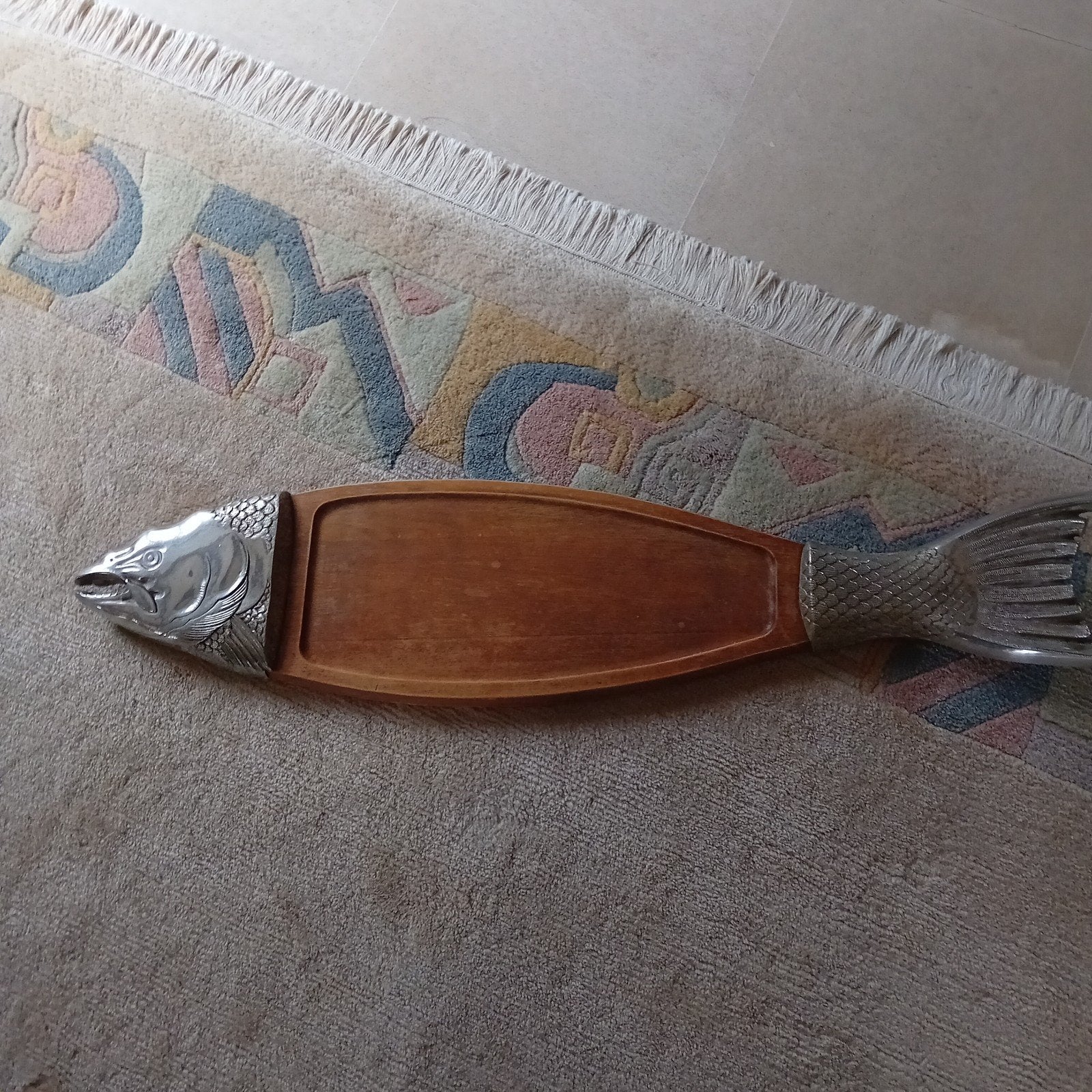 vintage houten en metalen serveer of snijplank, Ophalen, Snijplank