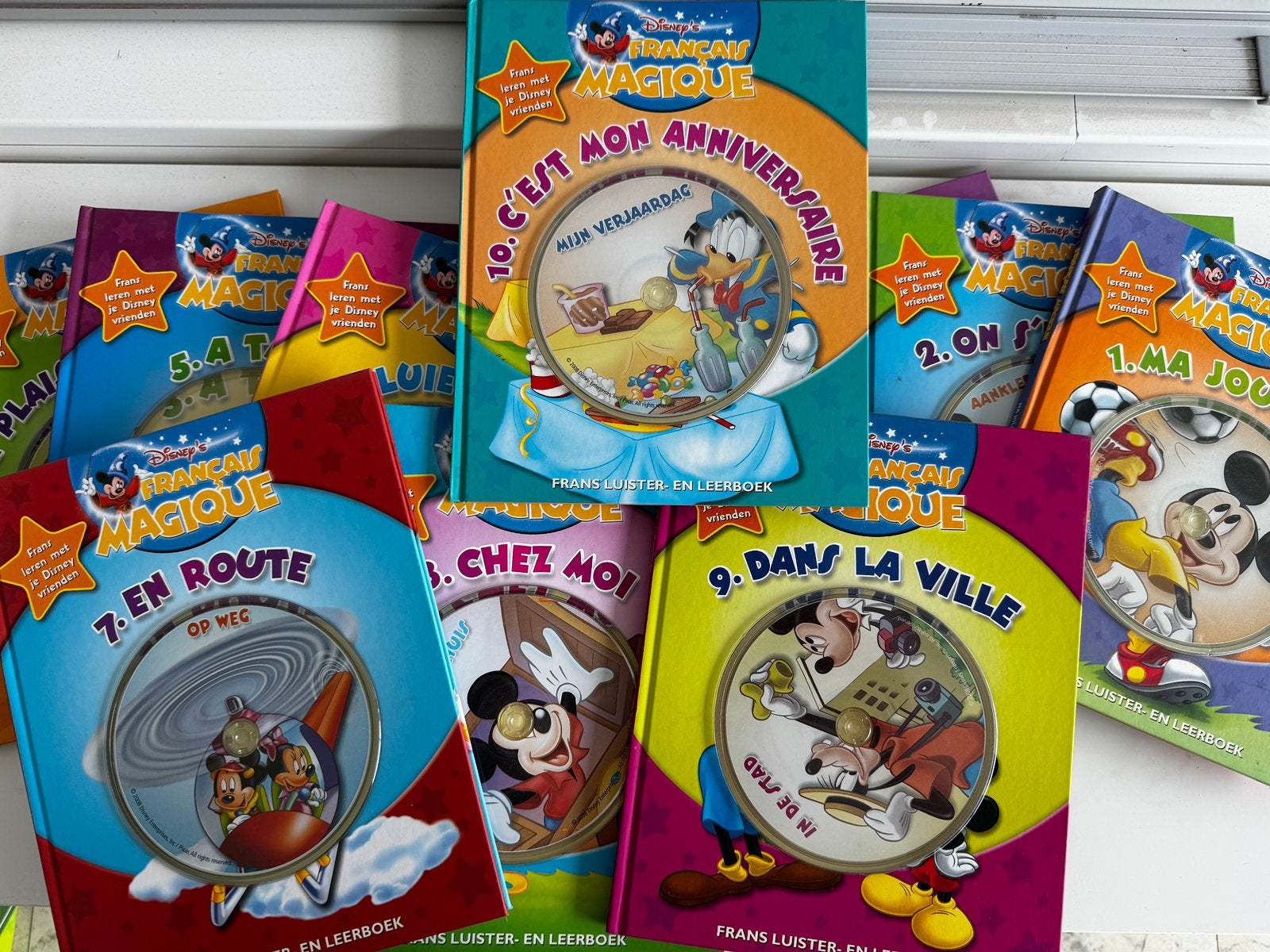 Disney Français Magique - 10 boekjes met CD Frans te leren, Ophalen of Verzenden, Zo goed als nieuw