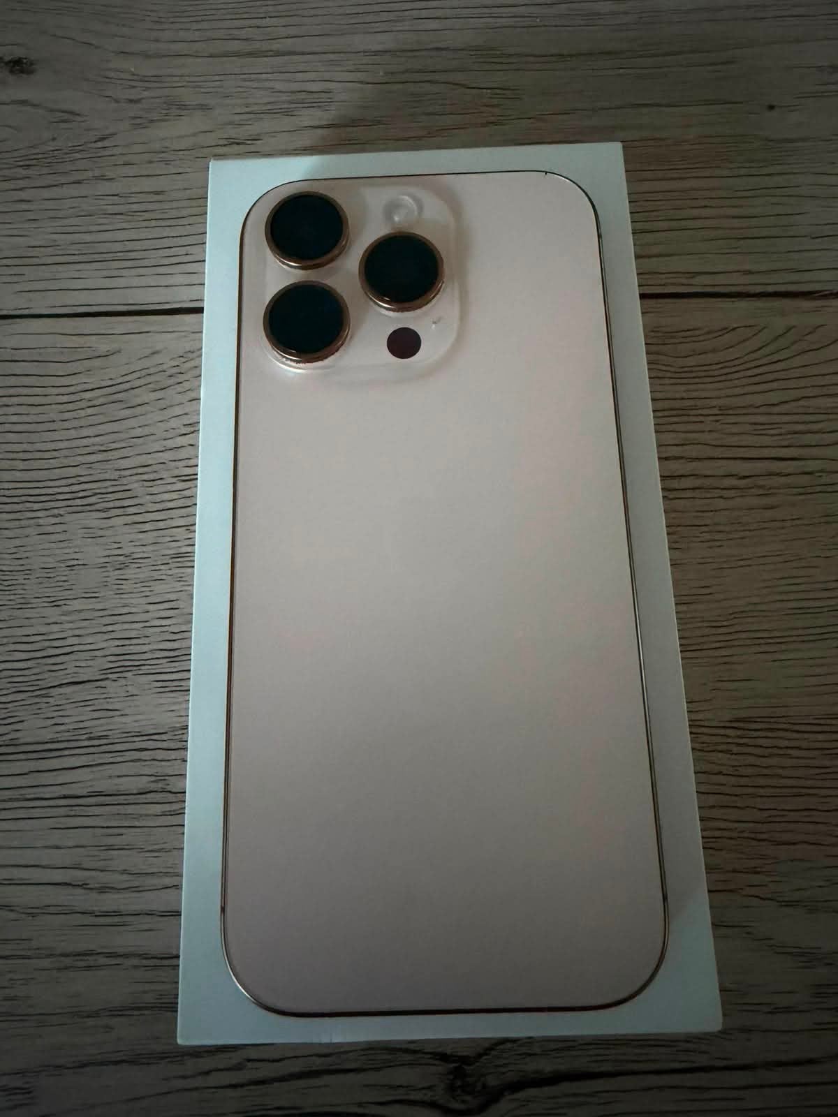 Iphone 16 pro 128 go titane sable, 128 GB, Zo goed als nieuw, Zonder abonnement, 91 %