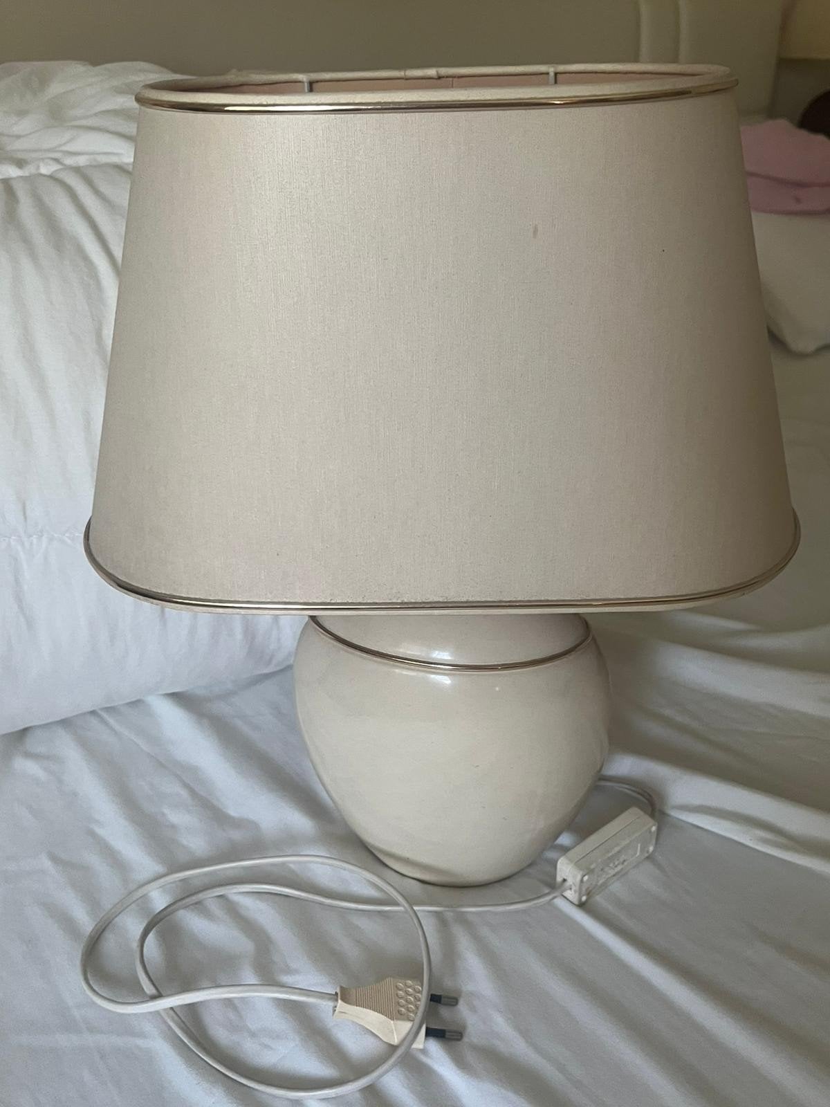 Lampe, Enlèvement