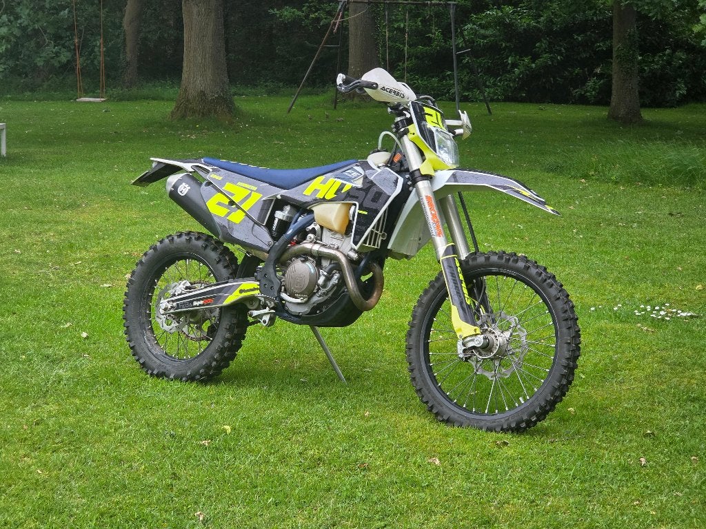 Husqvarna FE 350 (2021) - Excellent état - Seulement 44h, Motos, 350 cm³, Occasion, Jusqu'à 11 kW, Permis Moto A1 minimum