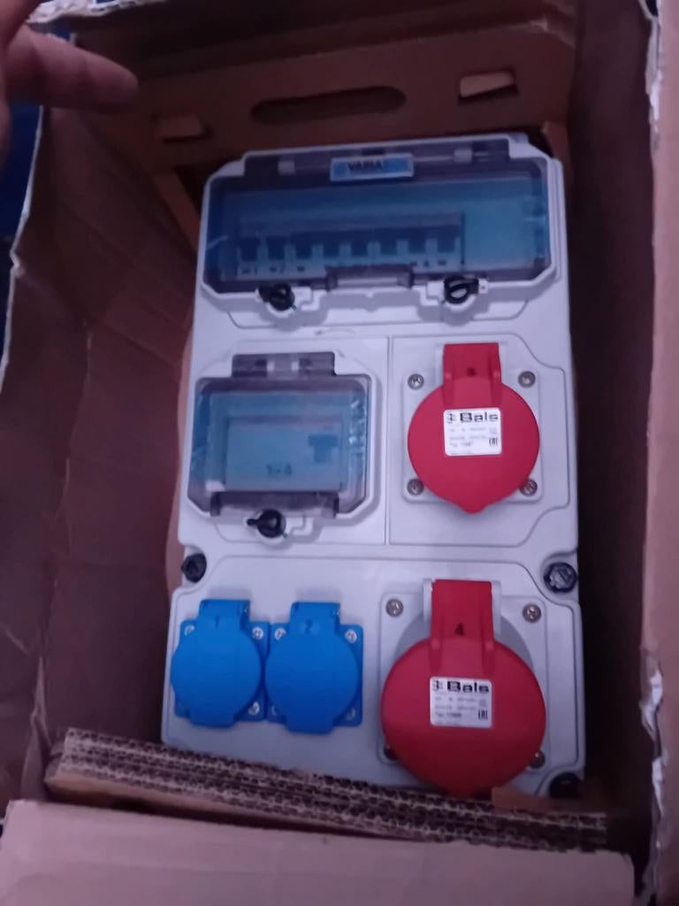 Boîtier électrique industriel Variabox - 180€, Enlèvement ou Envoi
